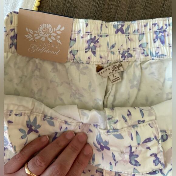 Jachs Girlfriend Cotton Blend Satin Cream Floral Mid Rise Chino Short Large NEW - Picture 8 of 9